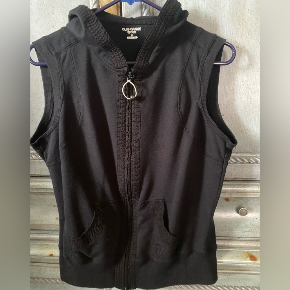 Oleg Cassini Black Sleeveless Hoodie - Picture 2 of 8